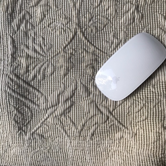 Matelasse Coverlet - Picture 5 of 6